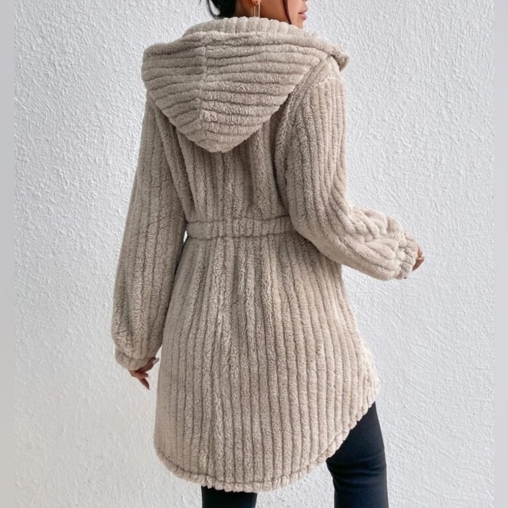 Cozy Tan Women's Jacket - Picture 4 of 5